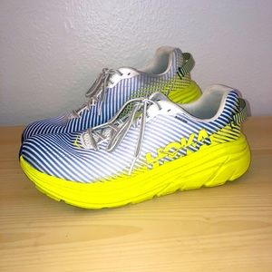 HOKA Rincon 2 Men’s size 9.5